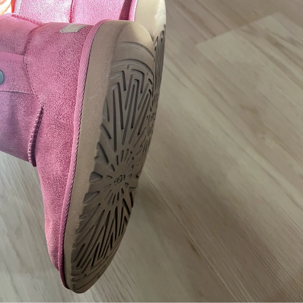 UGGs T Jona Button Boots  1118890-K Kids Footwear Size US 2 suede‎ leather